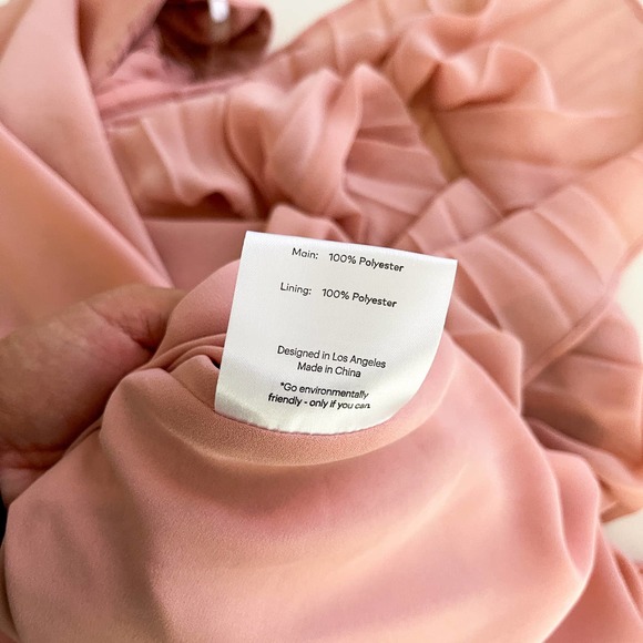 NWT Fame and Partners (16) Pleated Mini Pink Dress Cut-Out Polyester - Picture 9 of 11